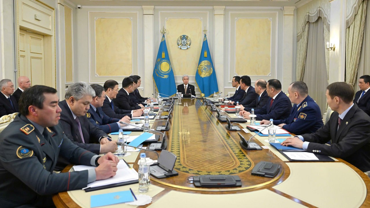 Президент провел заседание Совета Безопасности Республики Казахстан