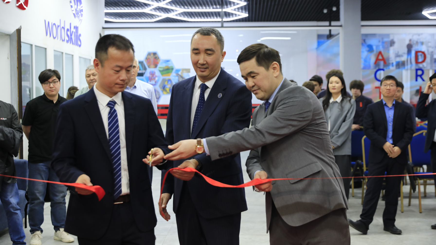 В Алматы открылся инновационный тренинг-центр Dahua Technology