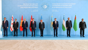 Олжас Бектенов принял участие во встрече глав правительств стран-участниц Организации тюркских государств в Баку