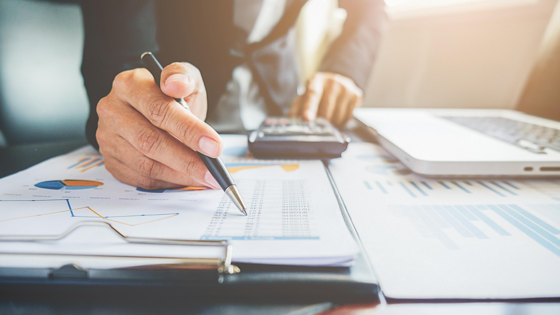 Стал известен размер средней заработной платы в Казахстане