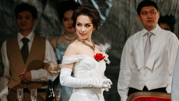 В «Астана Опера» состоялся показ «Травиаты» со звездным составом исполнителей