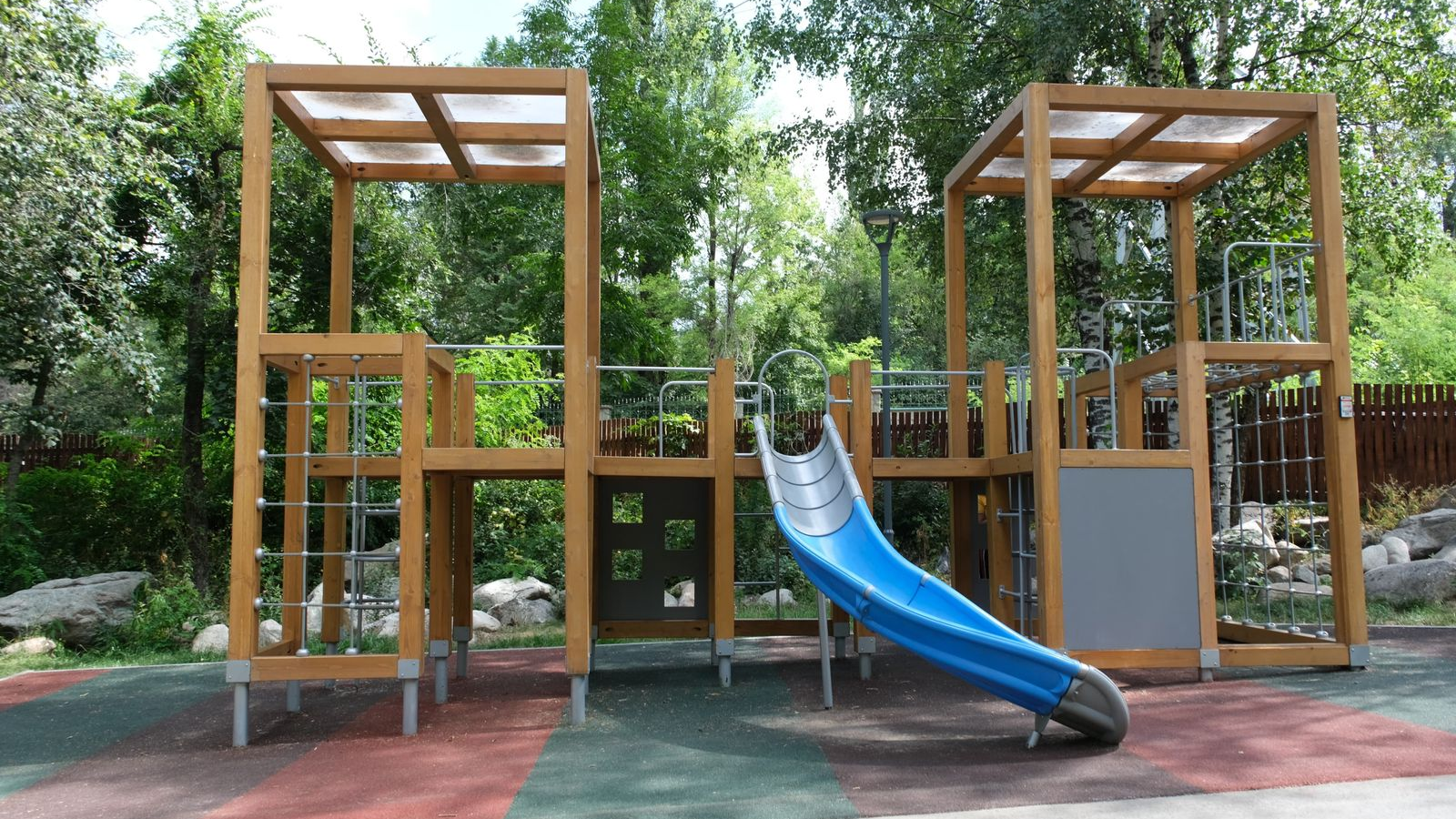 В Бостандыкском районе Алматы обновят 68 дворов и фасады 67 домов