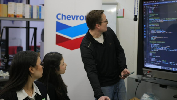 Новый поток AI Engineering стартует в Алматы: школьники будут создавать проекты с искусственным интеллектом