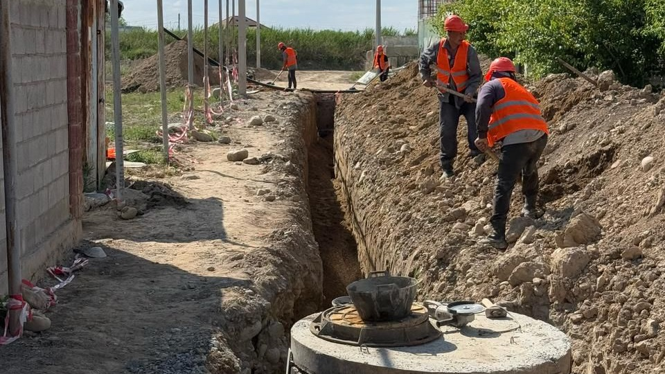 Почти 68 км инженерных сетей до конца года построят в Жетысуском районе Алматы