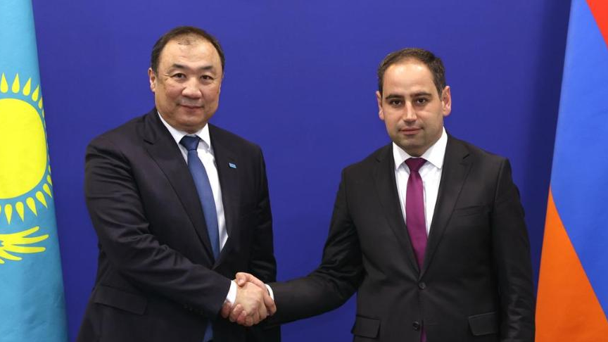 Обсуждены вопросы развития транспортных связей между Казахстаном и Арменией