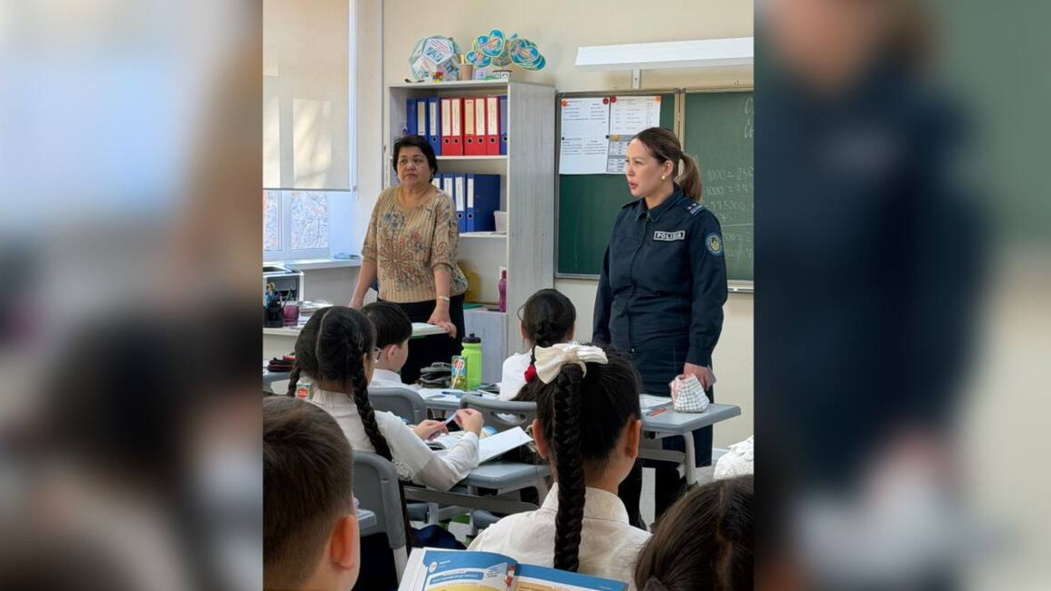 Полиция объяснила школьникам цену буллинга в Павлодарской области