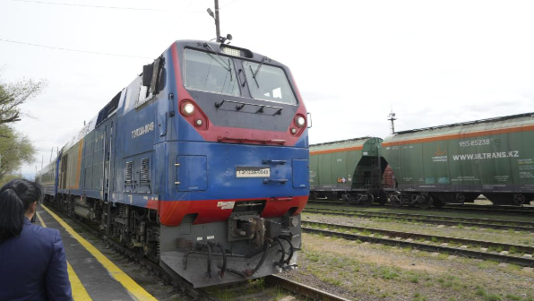 На железнодорожный вокзал Талдыкоргана прибыл первый прямой поезд из Астаны