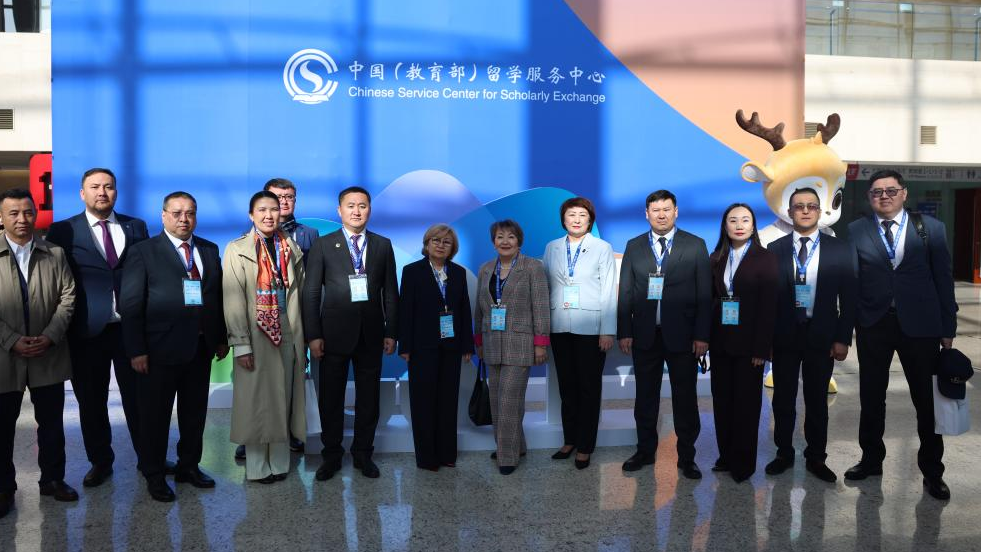 Казахстан впервые принял участие в международной образовательной выставке Китая