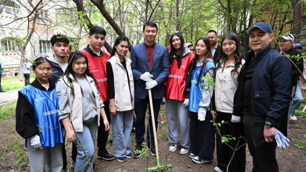 Более 36 тыс. алматинцев приняли участие в экологической акции «Мөлдір бұлақ»