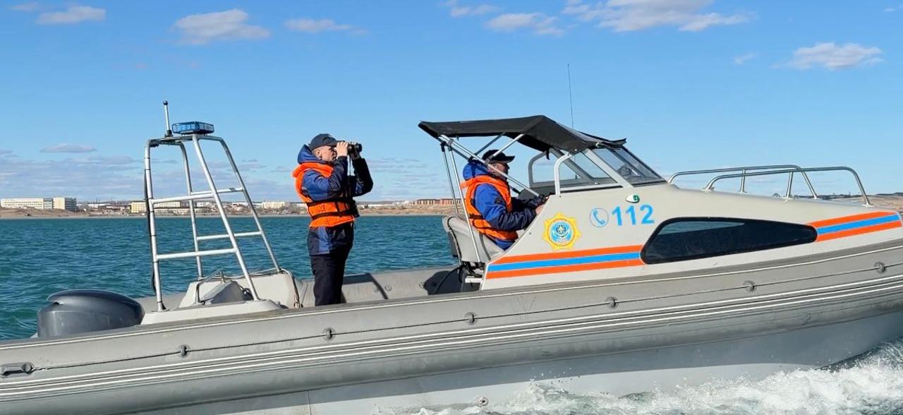 Спасатели МЧС усилили меры безопасности на озере Балхаш