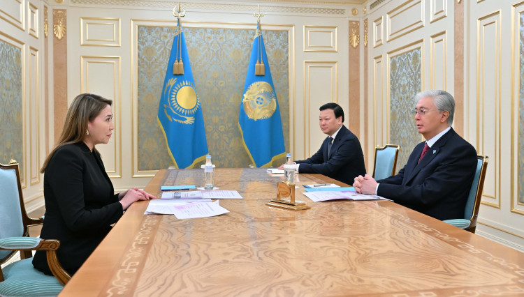 Президент принял главу фонда «Қазақстан халқына»