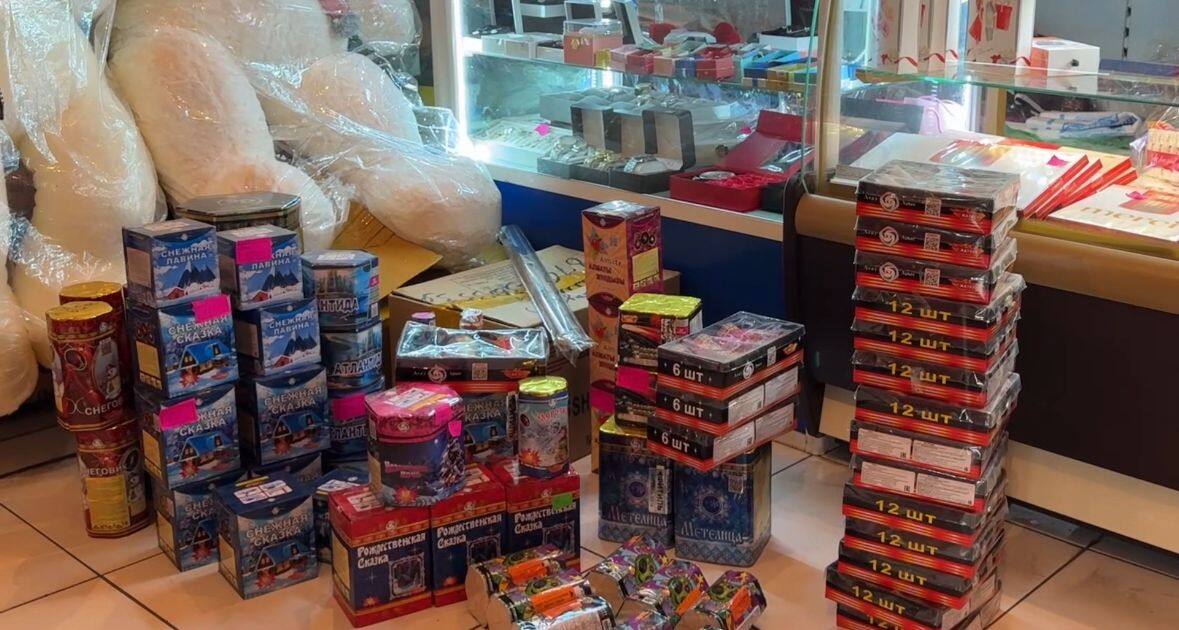 В Шымкенте пресечена незаконная продажа пиротехники с нарушениями безопасности