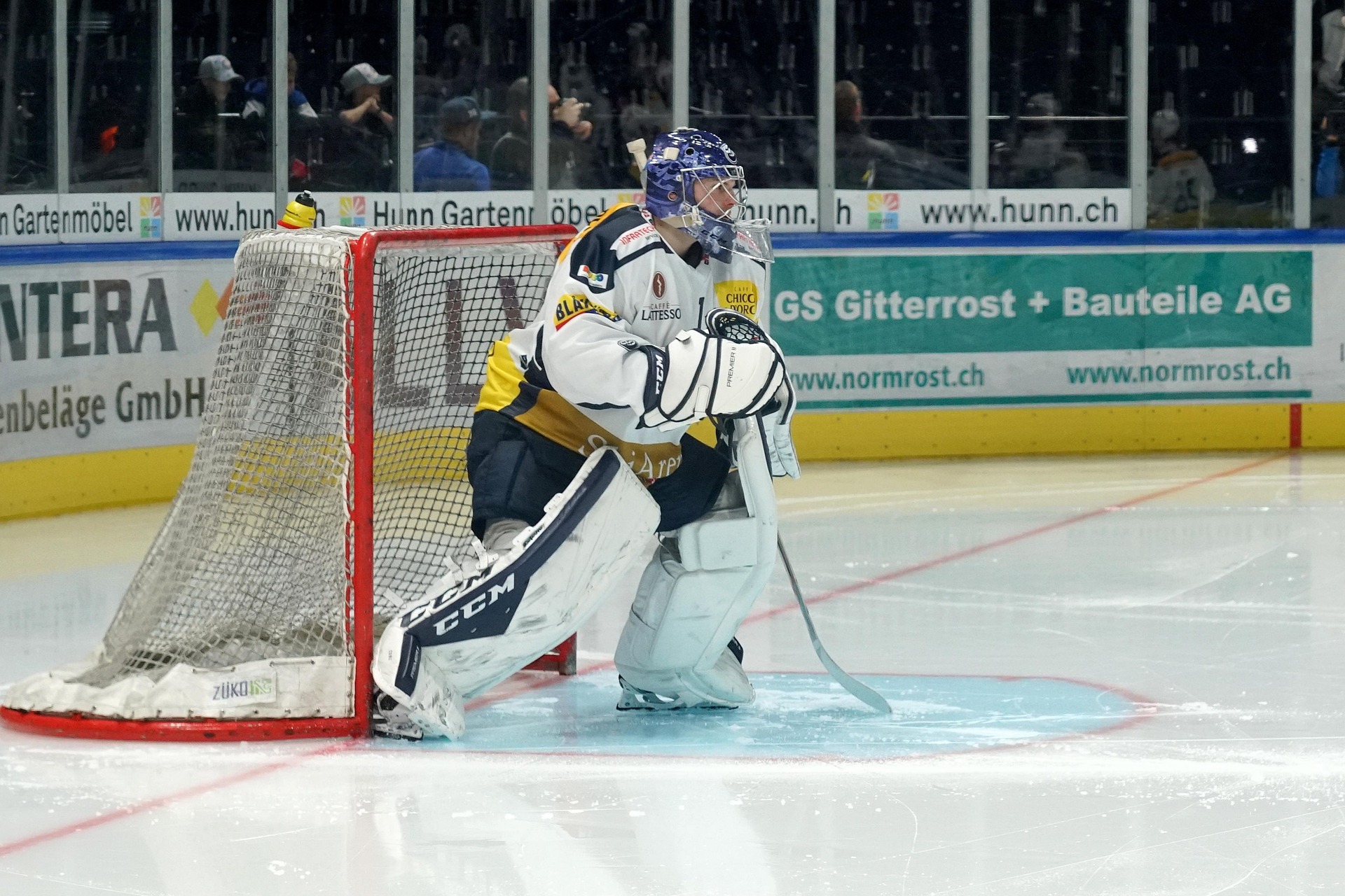 Казахстанские хоккеистки завоевали бронзу чемпионата мира в Испании