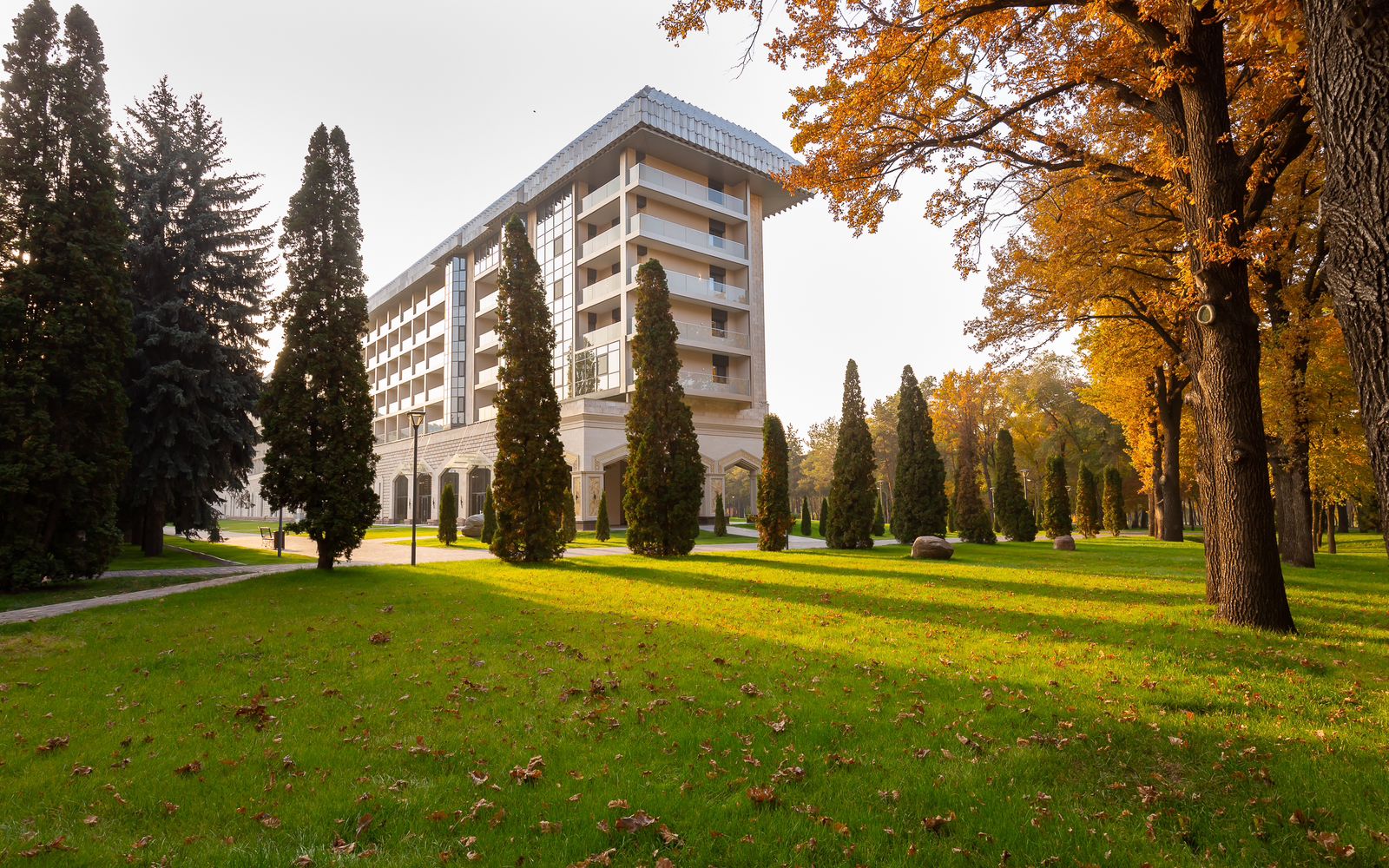 Инвестиции в туризм: в Алматы активно строят новые отели