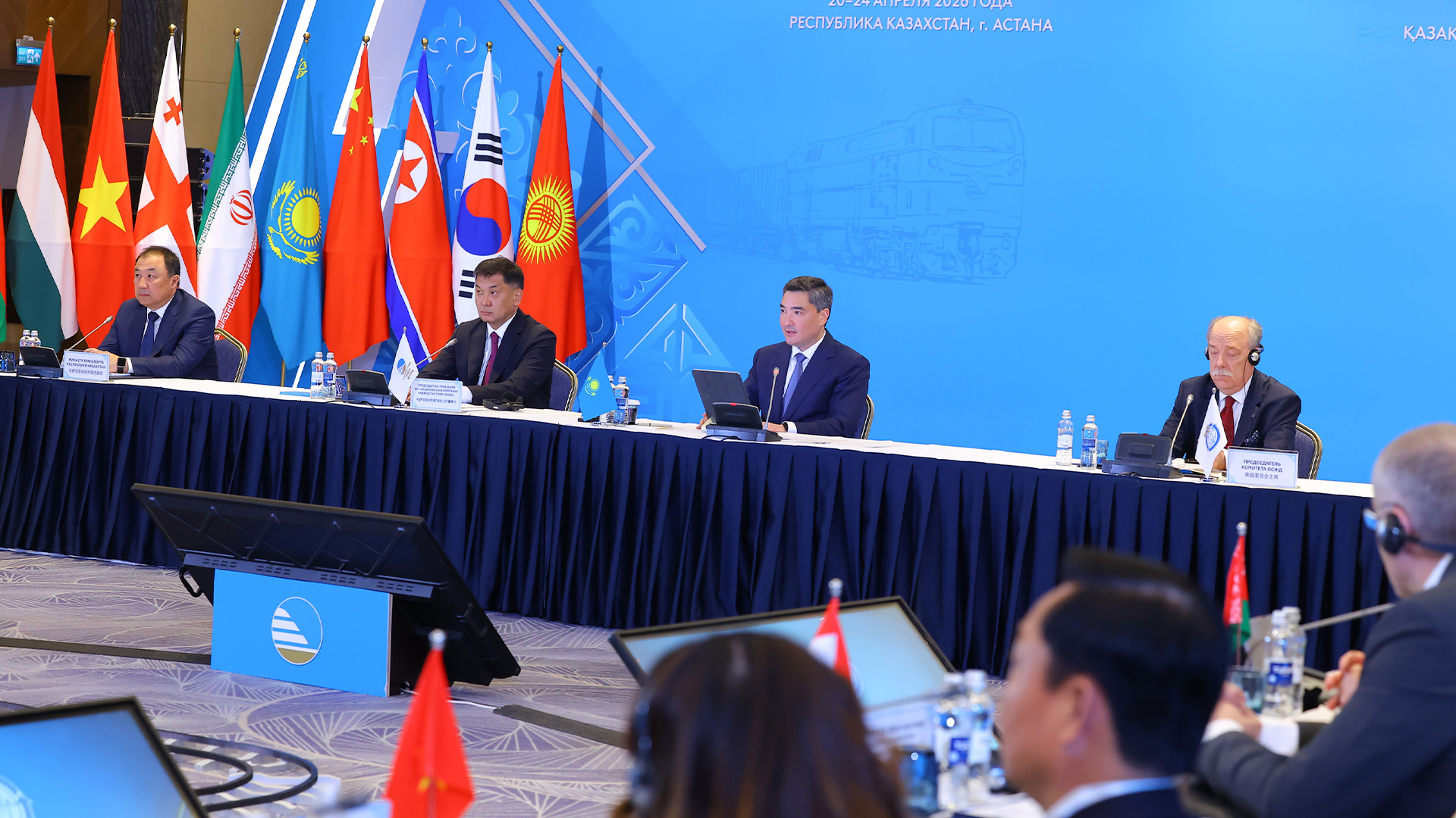 В Казахстане построят 5 тыс. км новых железных дорог