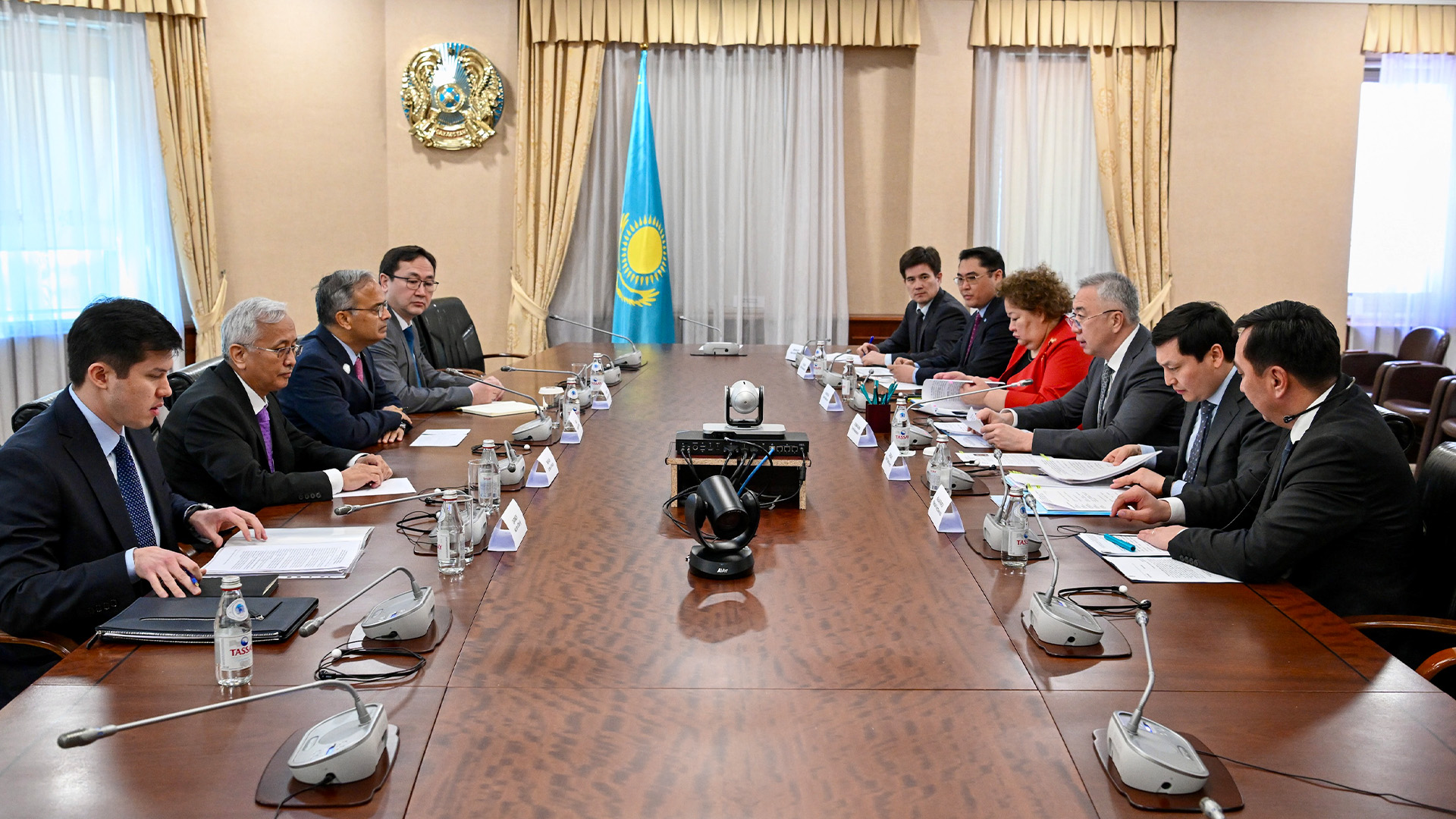 Казахстан и ОЭС наращивают стратегическое партнерство: товарооборот превысил $15 млрд