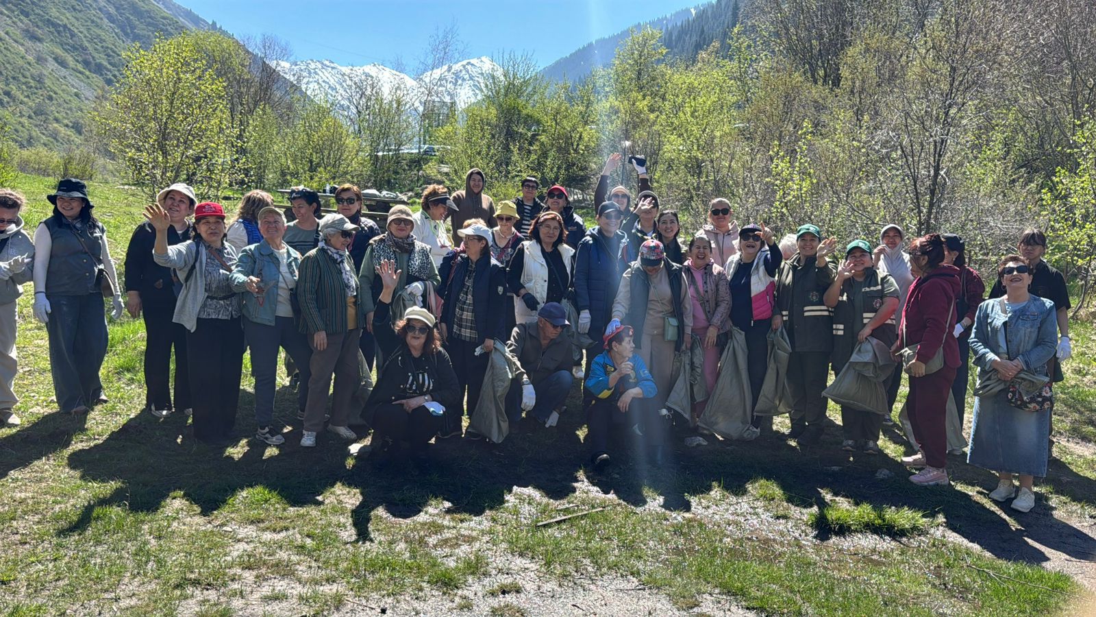 «Таза Қазақстан»: в ущелье Аюсай Алматы прошёл субботник