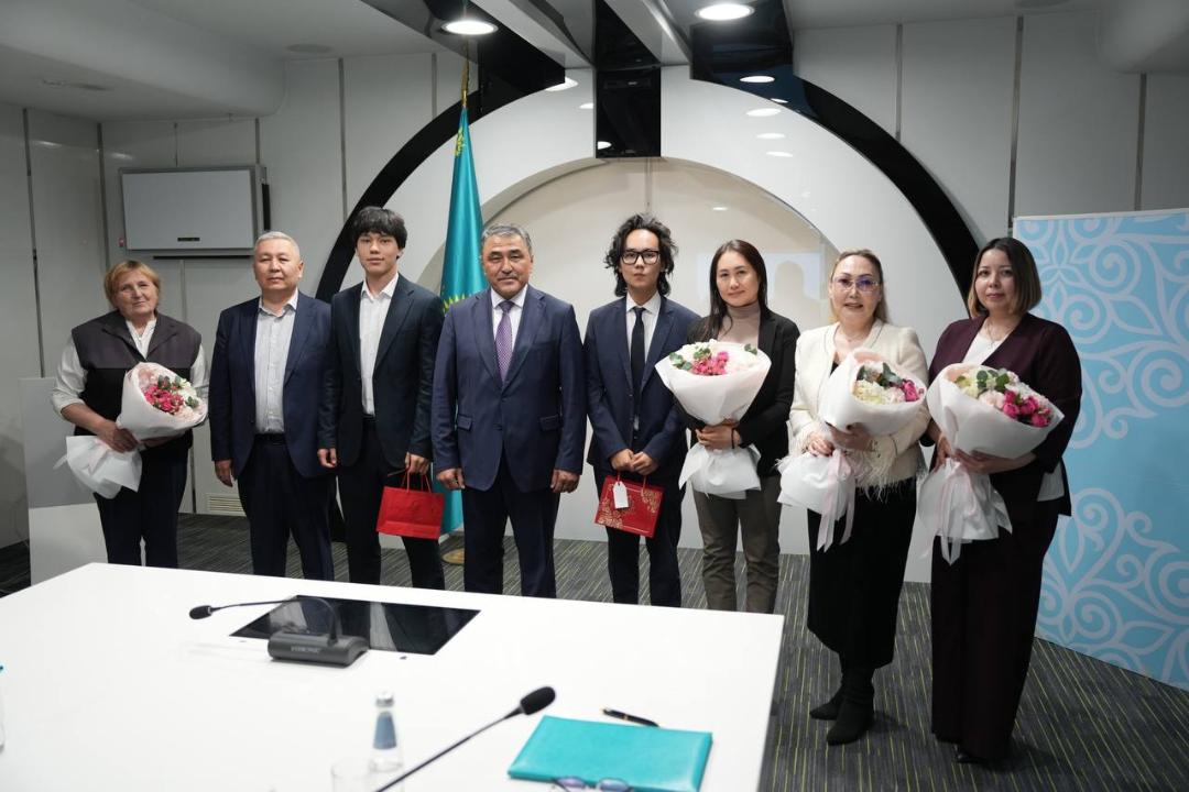 Школьник из Астаны разработал интерактивную платформу «Водный след»