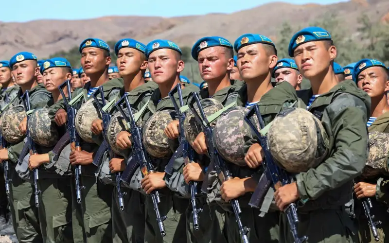 Минобороны Казахстана обновило правила выплат военнослужащим: что изменилось