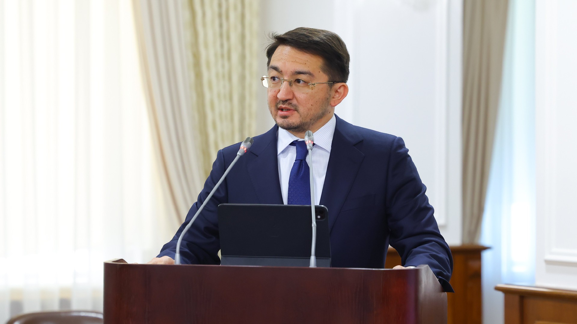 В Казахстане утверждены 20 карт цифровой трансформации с внедрением ИИ